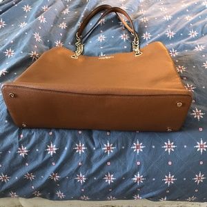 *** Kate Spade *** Brown Leather and Gold Chain Shoulder Bag Jordyn